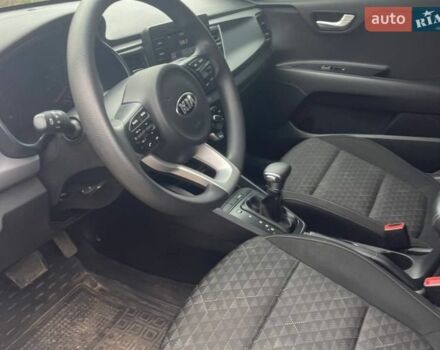 Серый Киа Рио, объемом двигателя 1.59 л и пробегом 81 тыс. км за 10000 $, фото 37 на Automoto.ua