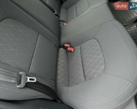 Сірий Кіа Ріо, об'ємом двигуна 1.4 л та пробігом 14 тис. км за 12990 $, фото 39 на Automoto.ua