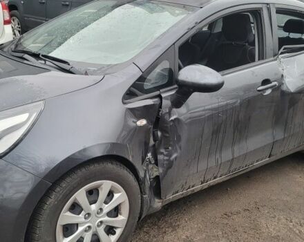 Серый Киа Рио, объемом двигателя 1.4 л и пробегом 43 тыс. км за 6500 $, фото 2 на Automoto.ua