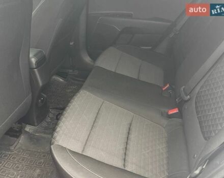 Серый Киа Рио, объемом двигателя 1.59 л и пробегом 81 тыс. км за 10000 $, фото 44 на Automoto.ua