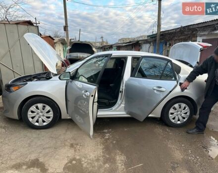 Серый Киа Рио, объемом двигателя 1.59 л и пробегом 70 тыс. км за 11150 $, фото 4 на Automoto.ua