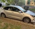 Серый Киа Рио, объемом двигателя 1.6 л и пробегом 150 тыс. км за 8000 $, фото 2 на Automoto.ua