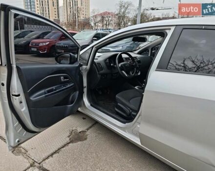 Серый Киа Рио, объемом двигателя 1.2 л и пробегом 83 тыс. км за 8390 $, фото 16 на Automoto.ua