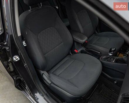 Серый Киа Рио, объемом двигателя 1.4 л и пробегом 75 тыс. км за 8988 $, фото 18 на Automoto.ua