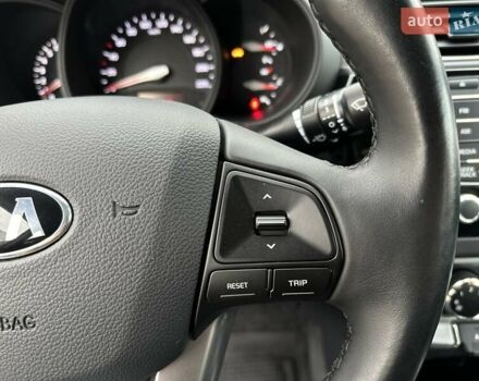 Сірий Кіа Ріо, об'ємом двигуна 1.4 л та пробігом 14 тис. км за 12990 $, фото 32 на Automoto.ua