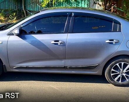 Серый Киа Рио, объемом двигателя 1.4 л и пробегом 85 тыс. км за 9500 $, фото 2 на Automoto.ua