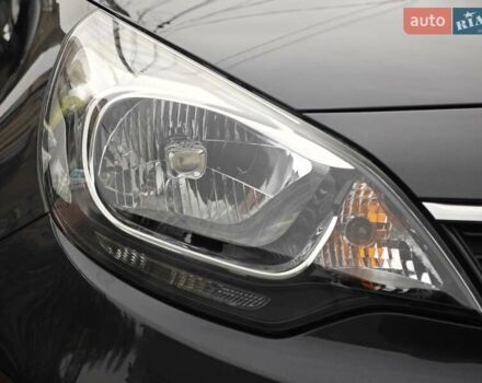 Серый Киа Рио, объемом двигателя 1.4 л и пробегом 14 тыс. км за 13900 $, фото 12 на Automoto.ua