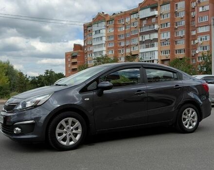 Серый Киа Рио, объемом двигателя 1.4 л и пробегом 133 тыс. км за 12500 $, фото 3 на Automoto.ua