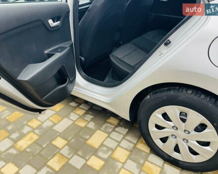 Серый Киа Рио, объемом двигателя 1.59 л и пробегом 68 тыс. км за 11900 $, фото 20 на Automoto.ua