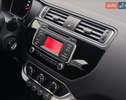Серый Киа Рио, объемом двигателя 1.4 л и пробегом 14 тыс. км за 13900 $, фото 42 на Automoto.ua