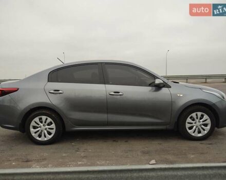 Серый Киа Рио, объемом двигателя 1.59 л и пробегом 140 тыс. км за 9900 $, фото 3 на Automoto.ua