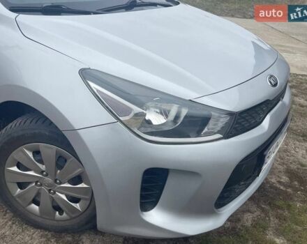 Серый Киа Рио, объемом двигателя 1.59 л и пробегом 81 тыс. км за 10000 $, фото 7 на Automoto.ua