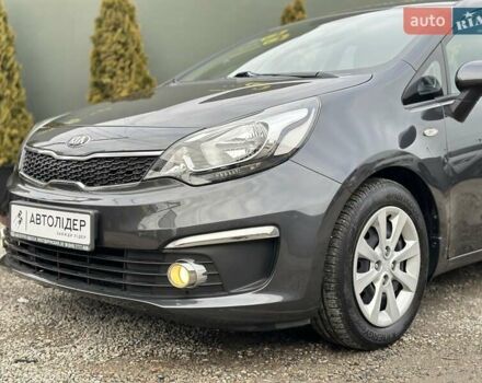Сірий Кіа Ріо, об'ємом двигуна 1.4 л та пробігом 14 тис. км за 12990 $, фото 8 на Automoto.ua