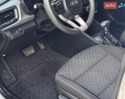 Серый Киа Рио, объемом двигателя 1.59 л и пробегом 82 тыс. км за 9700 $, фото 10 на Automoto.ua
