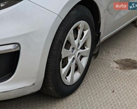 Сірий Кіа Ріо, об'ємом двигуна 1.2 л та пробігом 83 тис. км за 8490 $, фото 5 на Automoto.ua