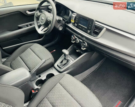 Серый Киа Рио, объемом двигателя 1.59 л и пробегом 68 тыс. км за 11900 $, фото 12 на Automoto.ua