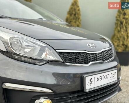 Сірий Кіа Ріо, об'ємом двигуна 1.4 л та пробігом 14 тис. км за 12990 $, фото 5 на Automoto.ua