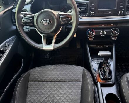 Серый Киа Рио, объемом двигателя 1.6 л и пробегом 81 тыс. км за 10000 $, фото 7 на Automoto.ua