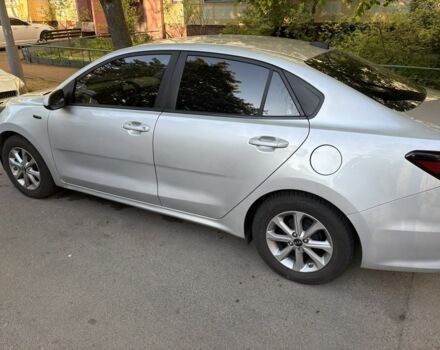 Серый Киа Рио, объемом двигателя 1.6 л и пробегом 150 тыс. км за 8000 $, фото 3 на Automoto.ua
