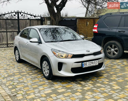 Серый Киа Рио, объемом двигателя 1.59 л и пробегом 68 тыс. км за 11900 $, фото 1 на Automoto.ua