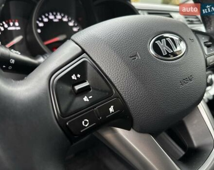 Сірий Кіа Ріо, об'ємом двигуна 1.4 л та пробігом 14 тис. км за 12990 $, фото 30 на Automoto.ua