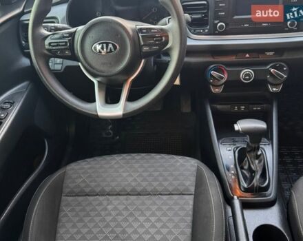 Серый Киа Рио, объемом двигателя 1.59 л и пробегом 81 тыс. км за 10000 $, фото 9 на Automoto.ua