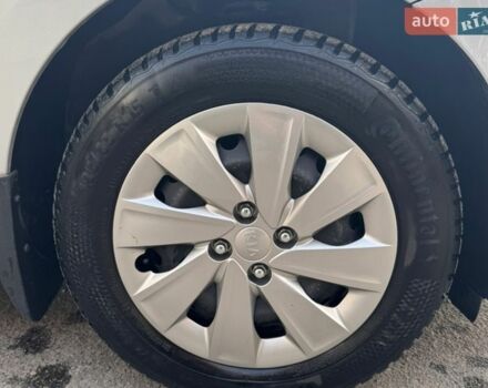 Серый Киа Рио, объемом двигателя 1.59 л и пробегом 81 тыс. км за 10000 $, фото 7 на Automoto.ua