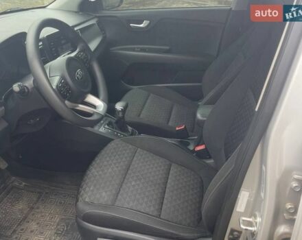 Серый Киа Рио, объемом двигателя 1.59 л и пробегом 81 тыс. км за 10000 $, фото 39 на Automoto.ua