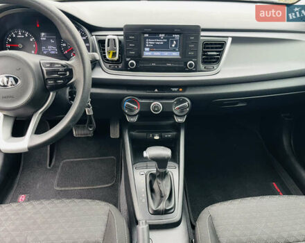 Серый Киа Рио, объемом двигателя 1.59 л и пробегом 68 тыс. км за 11900 $, фото 16 на Automoto.ua