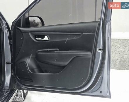 Серый Киа Рио, объемом двигателя 1.59 л и пробегом 91 тыс. км за 11900 $, фото 38 на Automoto.ua