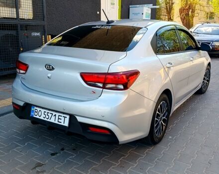 Серый Киа Рио, объемом двигателя 1.6 л и пробегом 100 тыс. км за 11299 $, фото 2 на Automoto.ua