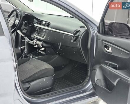 Серый Киа Рио, объемом двигателя 1.59 л и пробегом 91 тыс. км за 11900 $, фото 30 на Automoto.ua