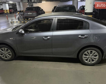 Серый Киа Рио, объемом двигателя 1.37 л и пробегом 111 тыс. км за 10800 $, фото 4 на Automoto.ua