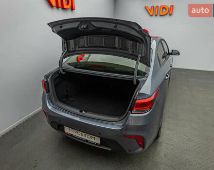 Серый Киа Рио, объемом двигателя 1.4 л и пробегом 71 тыс. км за 13202 $, фото 6 на Automoto.ua