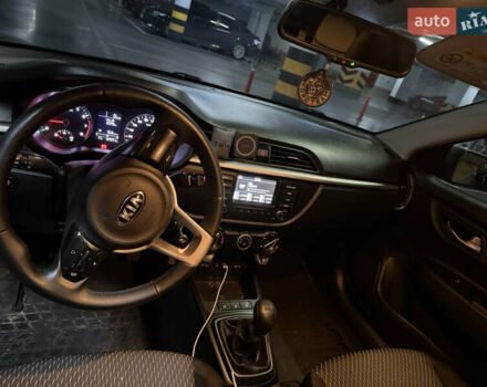 Серый Киа Рио, объемом двигателя 1.37 л и пробегом 107 тыс. км за 11300 $, фото 5 на Automoto.ua