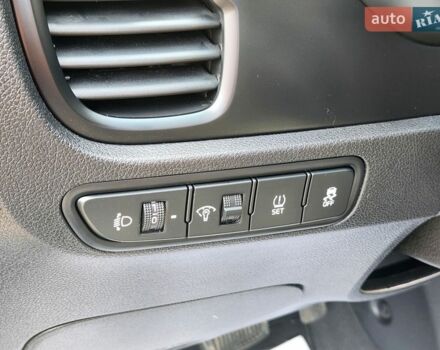 Сірий Кіа Ріо, об'ємом двигуна 1.37 л та пробігом 135 тис. км за 12999 $, фото 23 на Automoto.ua