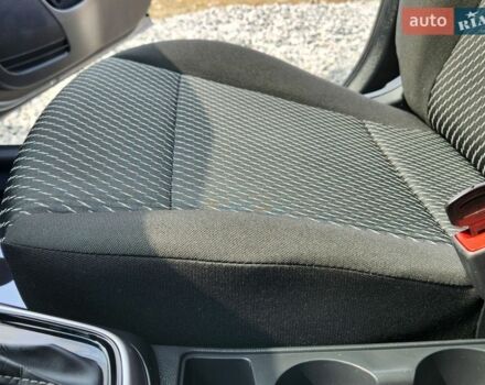 Сірий Кіа Ріо, об'ємом двигуна 1.37 л та пробігом 135 тис. км за 12999 $, фото 31 на Automoto.ua