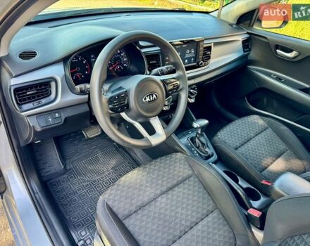 Серый Киа Рио, объемом двигателя 1.59 л и пробегом 68 тыс. км за 10900 $, фото 8 на Automoto.ua