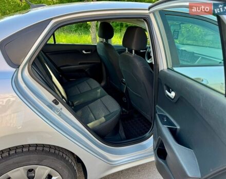 Серый Киа Рио, объемом двигателя 1.59 л и пробегом 68 тыс. км за 10900 $, фото 39 на Automoto.ua