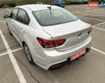 Серый Киа Рио, объемом двигателя 1.6 л и пробегом 65 тыс. км за 12800 $, фото 9 на Automoto.ua