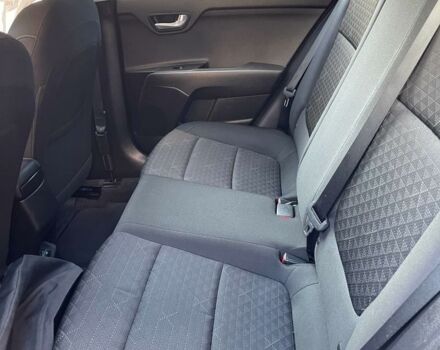 Серый Киа Рио, объемом двигателя 1.6 л и пробегом 25 тыс. км за 12300 $, фото 2 на Automoto.ua