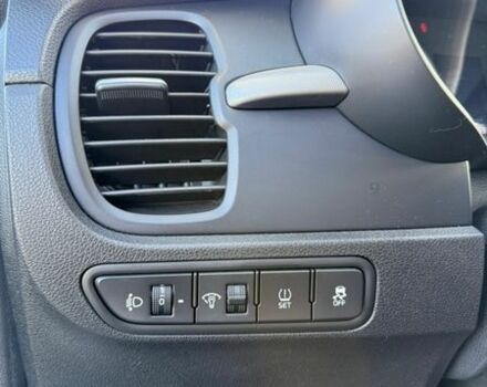 Серый Киа Рио, объемом двигателя 1.37 л и пробегом 135 тыс. км за 11100 $, фото 9 на Automoto.ua