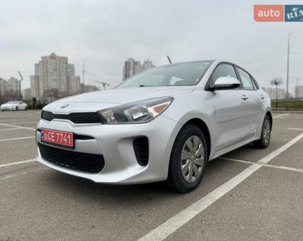 Серый Киа Рио, объемом двигателя 1.6 л и пробегом 65 тыс. км за 12800 $, фото 1 на Automoto.ua