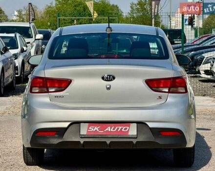Серый Киа Рио, объемом двигателя 1.59 л и пробегом 68 тыс. км за 10900 $, фото 6 на Automoto.ua