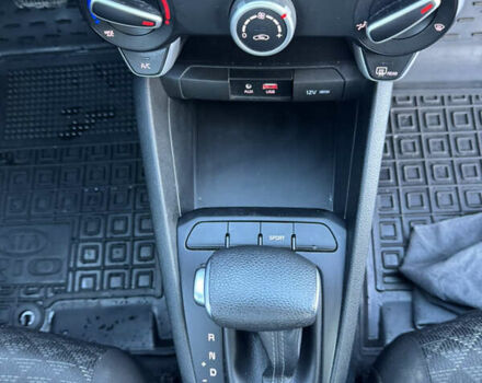 Серый Киа Рио, объемом двигателя 1.59 л и пробегом 65 тыс. км за 12700 $, фото 55 на Automoto.ua