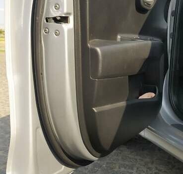 Серый Киа Рио, объемом двигателя 1.6 л и пробегом 8 тыс. км за 14500 $, фото 11 на Automoto.ua