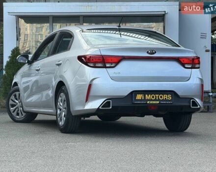Серый Киа Рио, объемом двигателя 1.37 л и пробегом 95 тыс. км за 14000 $, фото 1 на Automoto.ua