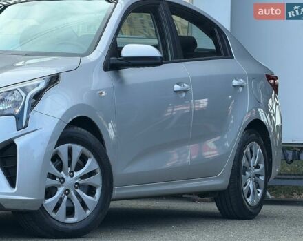 Серый Киа Рио, объемом двигателя 1.37 л и пробегом 95 тыс. км за 14000 $, фото 7 на Automoto.ua