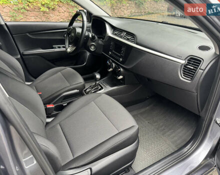 Серый Киа Рио, объемом двигателя 1.37 л и пробегом 67 тыс. км за 13800 $, фото 20 на Automoto.ua