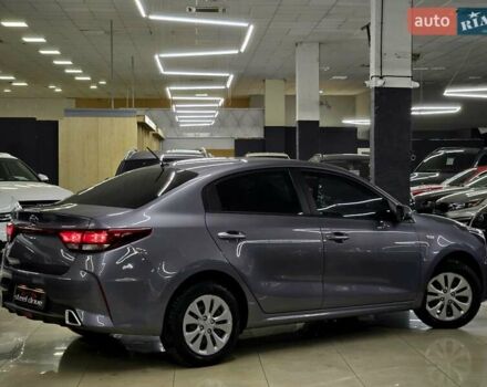 Сірий Кіа Ріо, об'ємом двигуна 1.37 л та пробігом 60 тис. км за 13999 $, фото 6 на Automoto.ua
